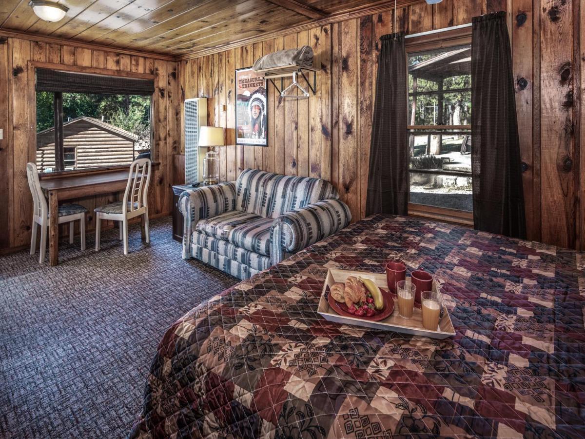 Apache Village 4, King Studio, Midtown, Sleeps 2 Ruidoso Exterior foto